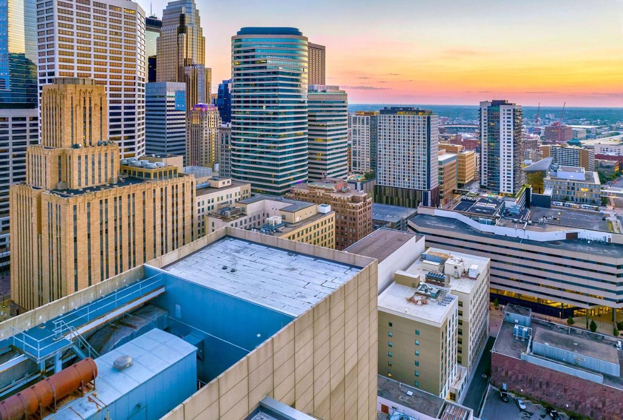 Home2 Suites By Hilton Minneapolis Downtown Exteriör bild
